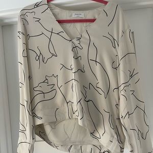 Aritzia Babaton wolf line art blouse shirt